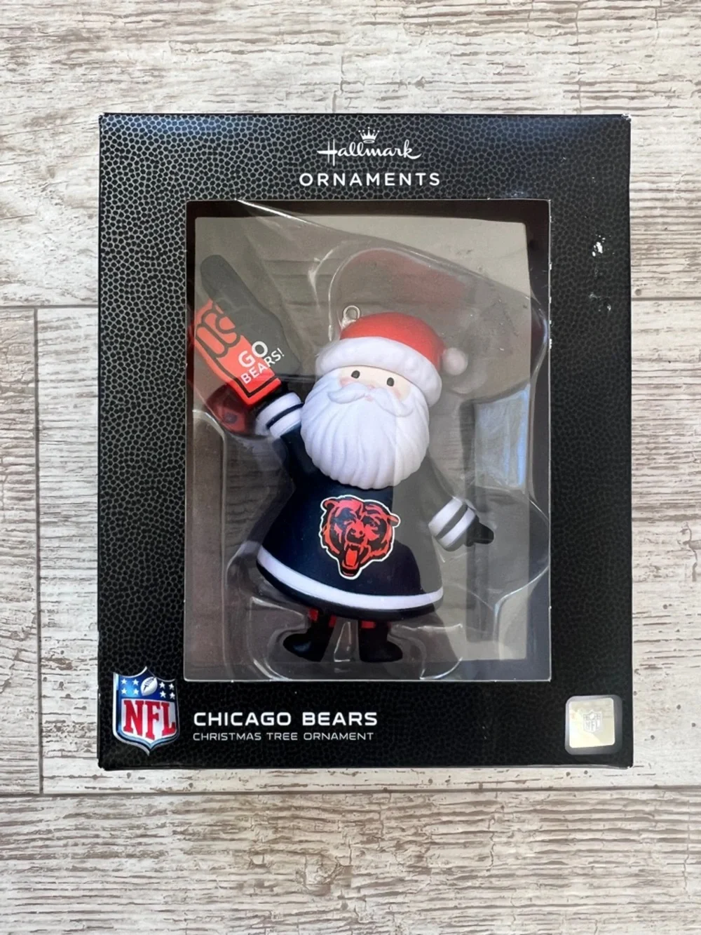 2025 Hallmark Chicago Bears Santa Fan NFL Christmas Ornament NIB